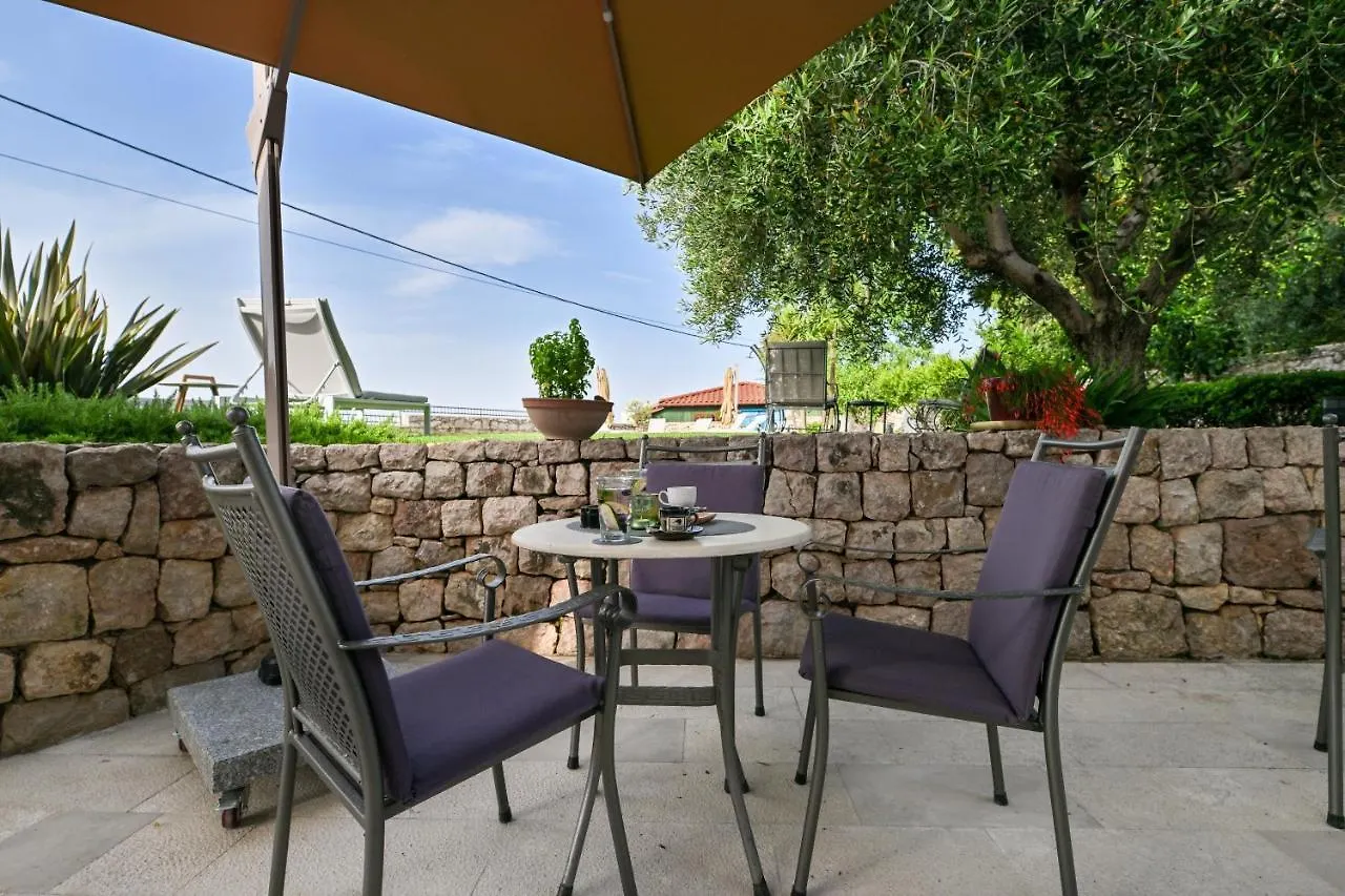 Villa Hresc M Zadar Guest house